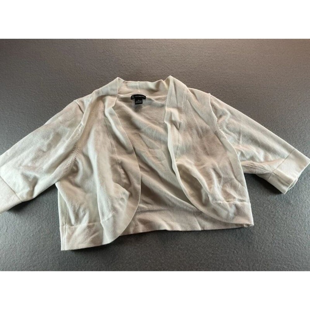 661 New Directions white cropped 3/4 sleeve